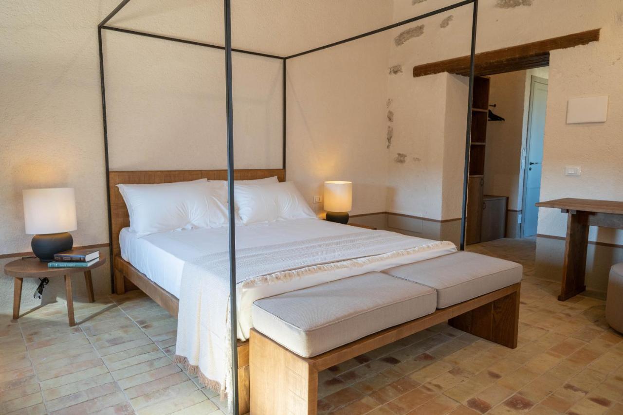 Borgo Delle Pietre Hotel Porto Empedocle Bagian luar foto