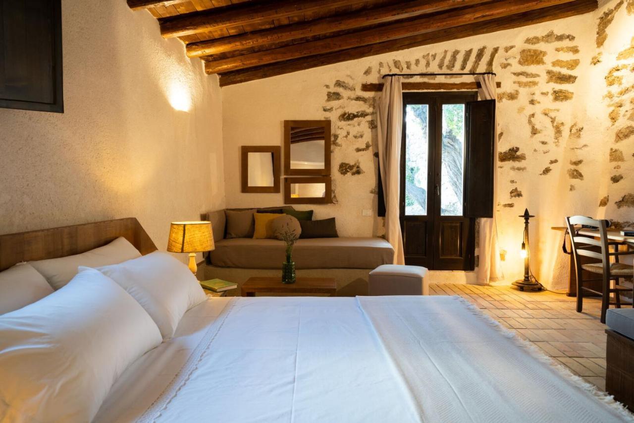 Borgo Delle Pietre Hotel Porto Empedocle Bagian luar foto